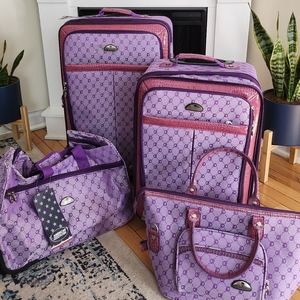 American Flyer Signature 4 Piece Luggage Set